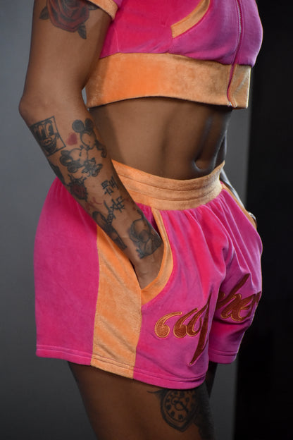 VOYCHERE Season 1 Women's Pink Outfit